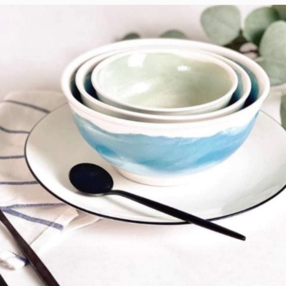 Anthropologie Pepper and Vetiver Oceania 3 Ceramic Nesting Bowls Erin Wolf NWOT